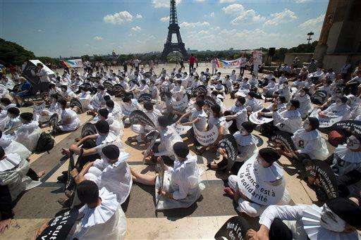 France Euthanasia
Demonstrators dressed as mime artists hold placards which read